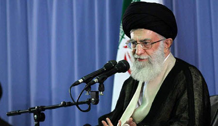 السيد الخامنئي: التطور العلمي مدخل للتطور الاقتصادي والسياسي 