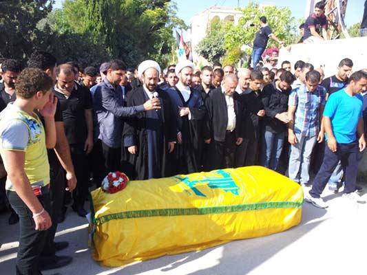 الجنوب يشيع شهيدين في تفجير الرويس