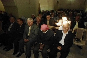 قداس لأهالي معلولا المقيمين في لبنان