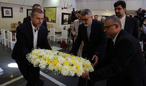  
بروجردي: المقاومة الإسلامية في لبنان قدمت الدماء الزكية دفاعاً عن وطنها