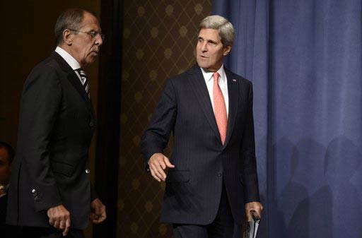 لافروف وكيري يناقشان الوضع في سورية في سياق الاتفاقات حول الاسلحة الكيميائية السورية