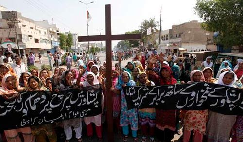مسيحيو باكستان يتظاهرون ضد العنف

