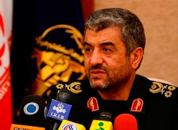 جعفري في مؤتمر للحرس الثوري:التوجه لضرب سوريا باء بالفشل 