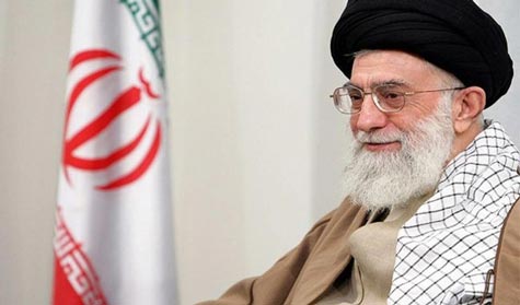 الامام الخامنئي ينتقد إقرار الغرب العداء لإيران