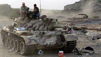 مسلّحو &rsquo;القاعدة&rsquo; يتحصّنون في مقر تابع للجيش اليمني