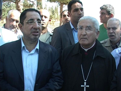 وزير الزراعة تفقد مشروع الري بواسطة الطاقة الشمسية الذي أنجزته الوزارة في دير الأحمر