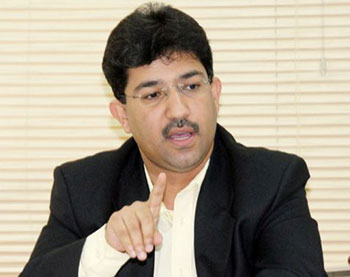 فاضل عباس: المعارضة البحرينية ترفض الاستعانة بالأجنبي