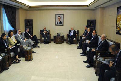 المعلم للابراهيمي: الشعب السوري وحده من يختار قيادته 