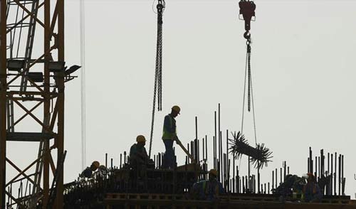 قطر والعمال الأجانب... أعمال قسرية وحقوق مفقودة