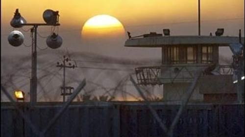 معتقلو سجن الحوض الجاف يعانون من سوء معاملة