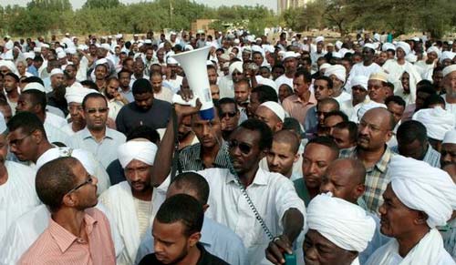 السودان.. دعوة لمظاهرات ضد البشير بـ&rsquo;جمعة الحرية&rsquo;