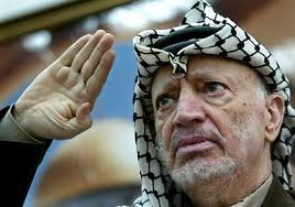 خبراء سويسريون يرجحون وفاة عرفات مسموماً