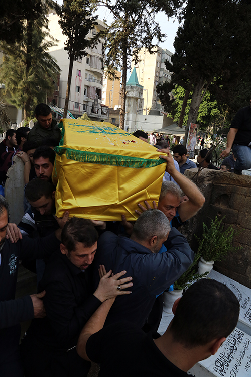 جماهير المقاومة شيّعت ثلّة من شهداء تفجير السفارة الايرانية