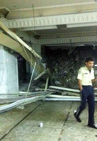 السعودية: انهيارات في مبنى المسجد الحرام