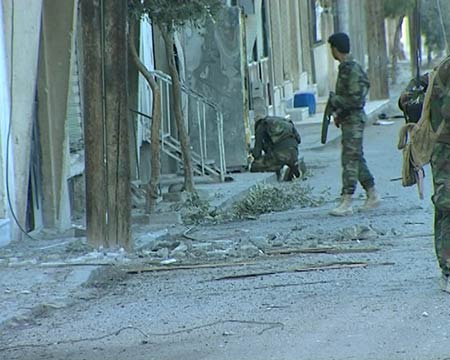 عمليات تفكيك العبوات والاشراك الجيش العربي السوري يواصل تطهير قارة