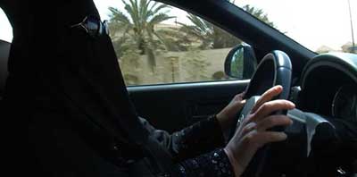 اعتقال كويتية قادت سيارة في السعودية