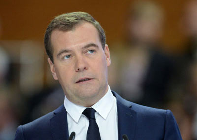 مدفيديف: مطالبة الأسد بالرحيل غير واقعية 