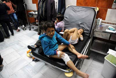 قذيفة هاون على الجامع الاموي في دمشق
