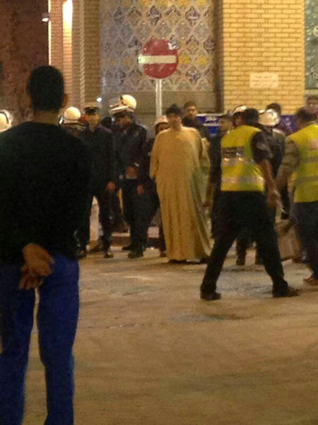 الأمن البحريني يعترض مواكب عزاء في المنامة 
