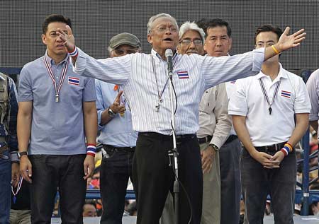 24 ساعة.. مهلة المعارضة التايلاندية للحكومة للإستقالة