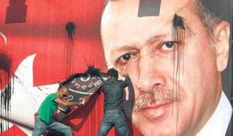 تركيا بصدد إعادة تقييم سياساتها بشأن سوريا