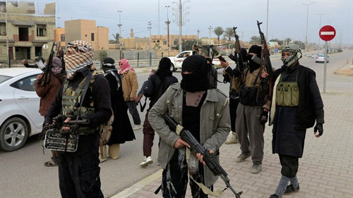 المالكي لاهالي الفلوجة : اطردوا الارهابيين من مدينتكم
