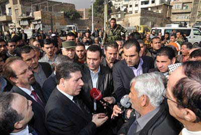 الحلقي يتفقد إصلاح وإعادة تأهيل البنى التحتية في برزة