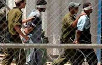 أهالي الأسرى الأردنيين يرفضون إجراءات التطبيع مع العدو