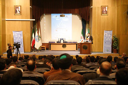 
مراسل &rsquo;العهد&rsquo; يحرز المرتبة الثالثة في مهرجان نشطاء الانترنت بطهران