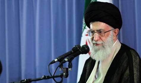 الامام الخامنئي: أهل البحرين أثبتوا أنهم أقوياء