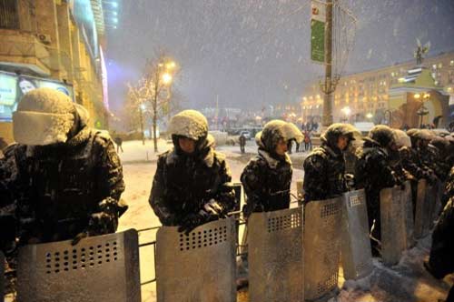 أوكرانيا.. عشرات القتلى بتجدد الاشتباكات في كييف