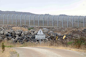 تأهب على الحدود السورية ومعارك بالقرب منها 