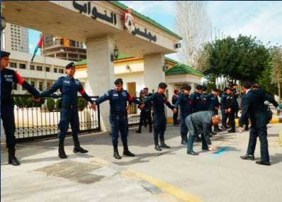 جلسة صاخبة للبرلمان الأردني