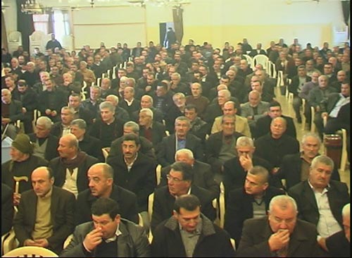  

رعد: على الحكومة أن لا تجعل البلد مفتوحاً أمام المخاطر المحتملة
