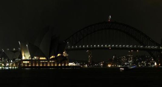 مدن العالم شاركت في احياء &rsquo;ساعة الأرض&rsquo;