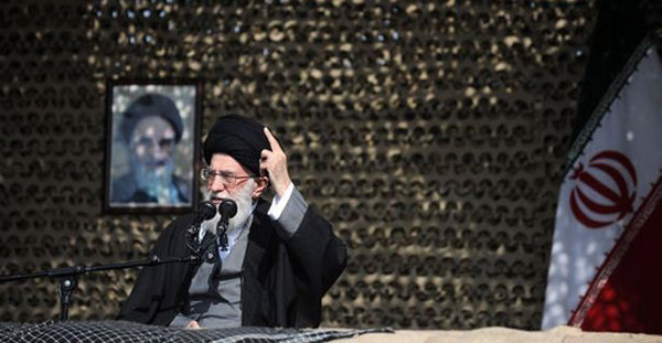 الإمام الخامنئي: الجهاد هو عنصر رفعة أي شعب 