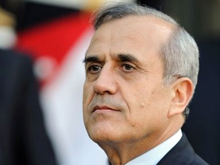 سليمان حذر من مغبة الاستمرار باستهداف الجيش

