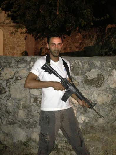 بعد تسع ساعات من المقاومة والصمود... الوشحة شهيداً