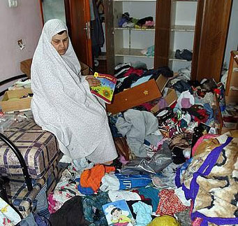 منازل الأبرياء تحت نيران الاحتلال الاسرائيلي بالضفة
