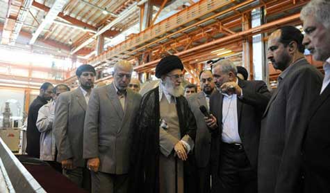 الإمام الخامنئي: عُرض علينا اليورانيوم بعدما أنتجناه 