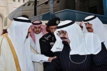 الملك السعودي يستقبل الأسبوع المقبل الاسرة الحاكمة 