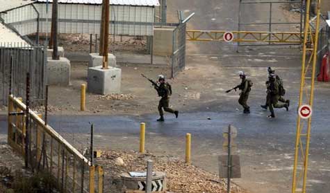 مواجهات مع الإحتلال في &rsquo;عوفر&rsquo; للإفراج عن الأسرى