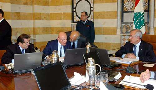 الهموم المطلبية تتقدم على الملفات السياسية والامنية