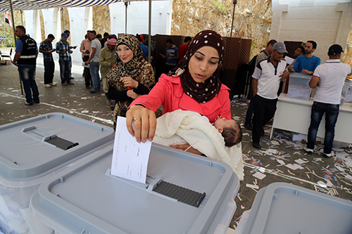 صناديق اليرزة تغص بالناخبين السوريين لليوم الثاني