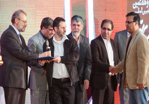 معرض طهران الدولي 27 للكتاب: منح جائزة أفضل دار نشر في القسم العربي لجميعة المعارف