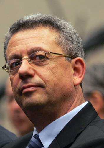 حكومة التوافق الفلسطينية ستبصر النور رغم التحفظات 