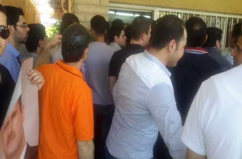 سوريو الخارج يسقطون رهانات المشككين ويصوتون بكثافة