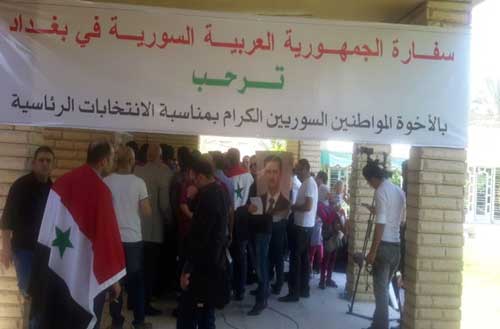 سوريو الخارج يسقطون رهانات المشككين ويصوتون بكثافة