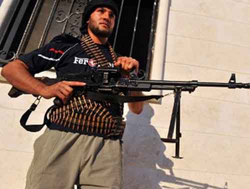 واشنطن تكشف هوية أول أميركي إنتحاري في سوريا