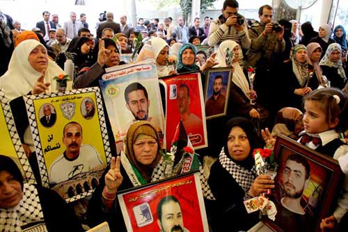 &rsquo;الاعتقال الإداري&rsquo; كابوس يلاحق الفلسطينيين
